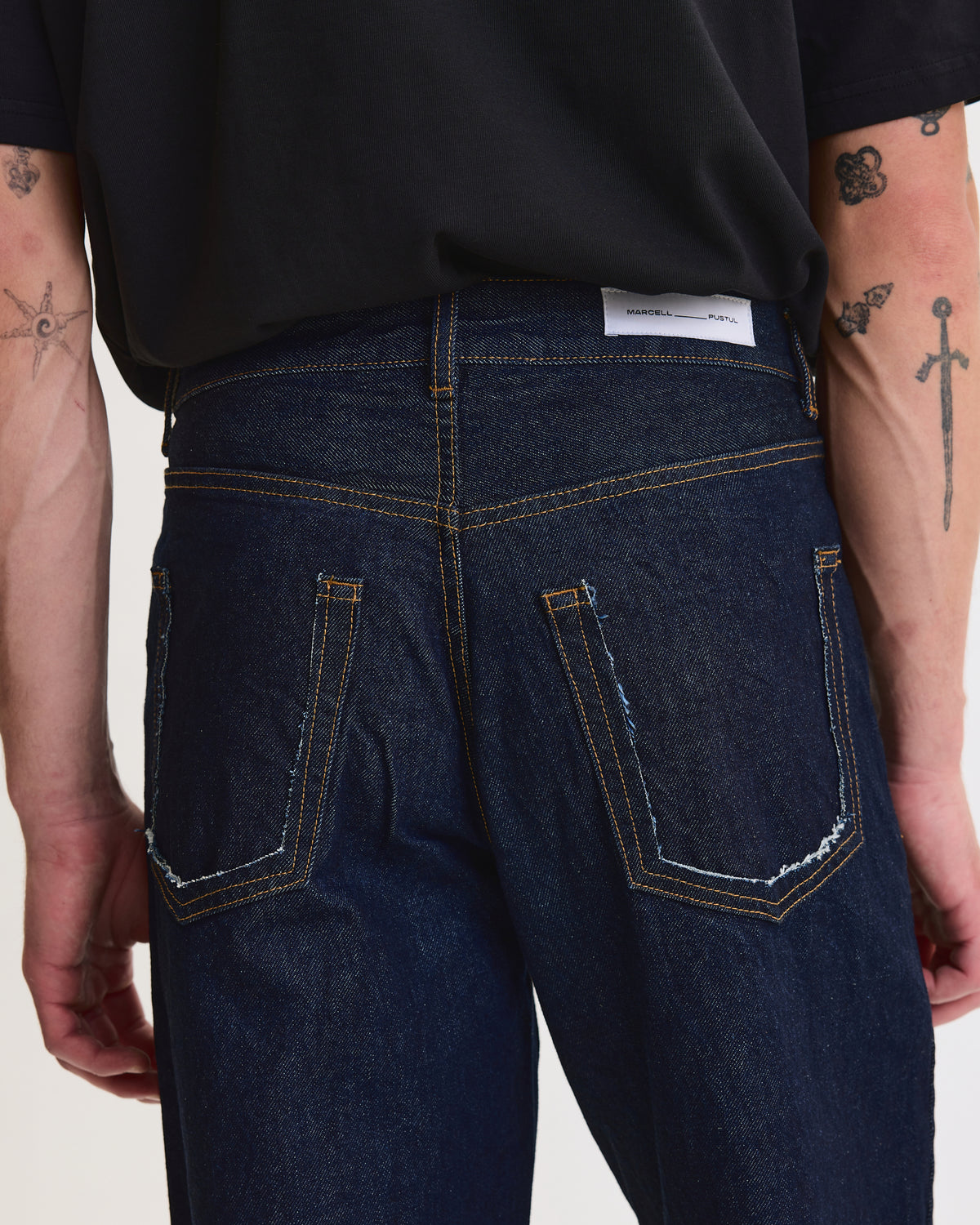LOOSE FIT JEANS IN RAW INDIGO