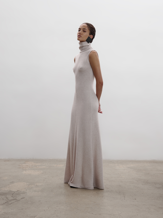 SLEEVELESS MAXI DRESS