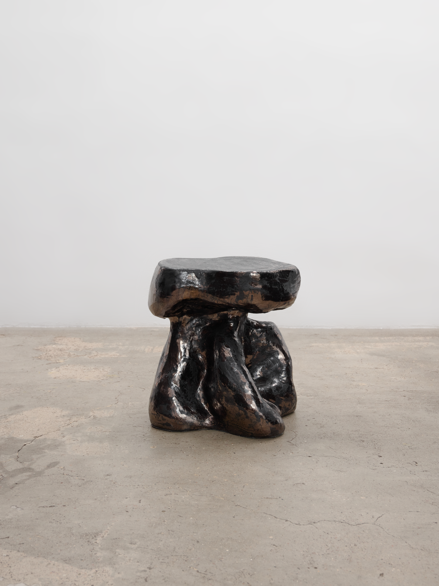 MAGDALENA SZMYDTKE CERAMIC OBJECT "DARK REFLECTION"