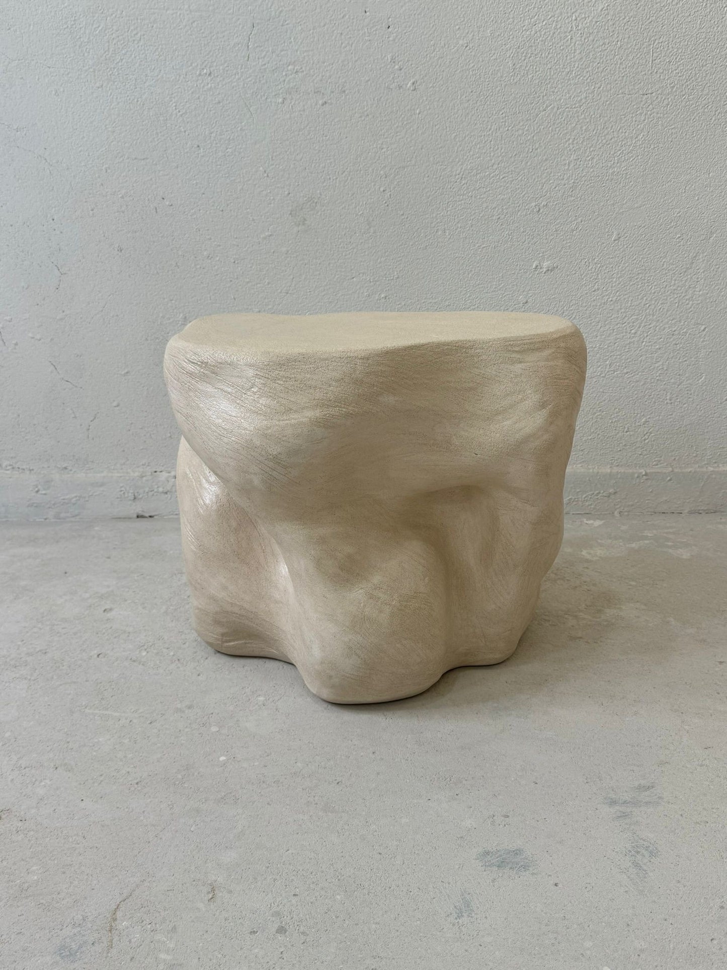 MAGDALENA SZMYDTKE CERAMIC OBJECT