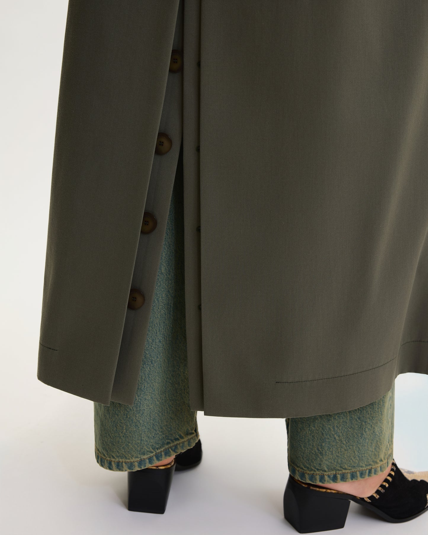 THE CLASSIC TRENCH