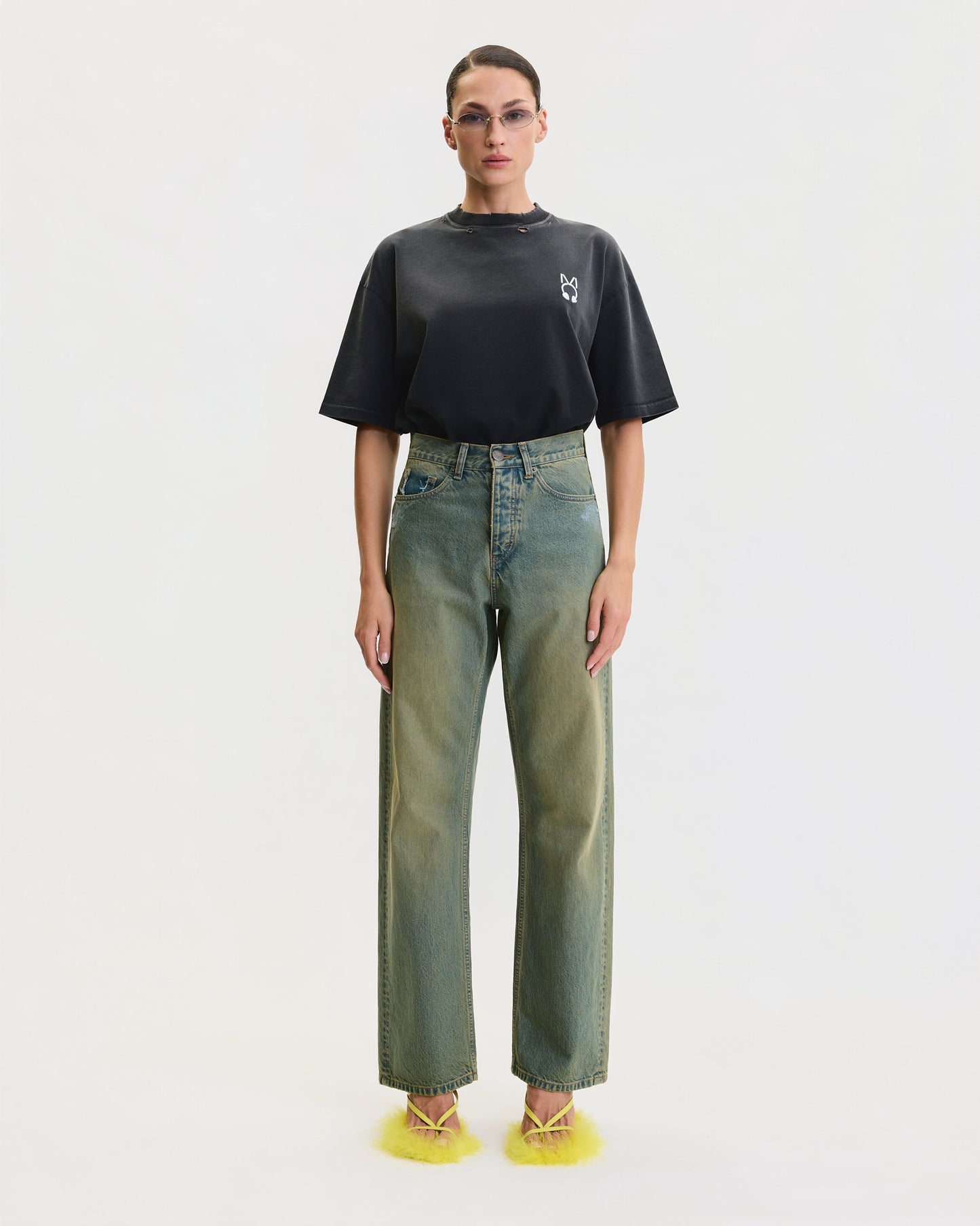 LOOSE FIT JEANS IN FADED BRIGHT GREEN