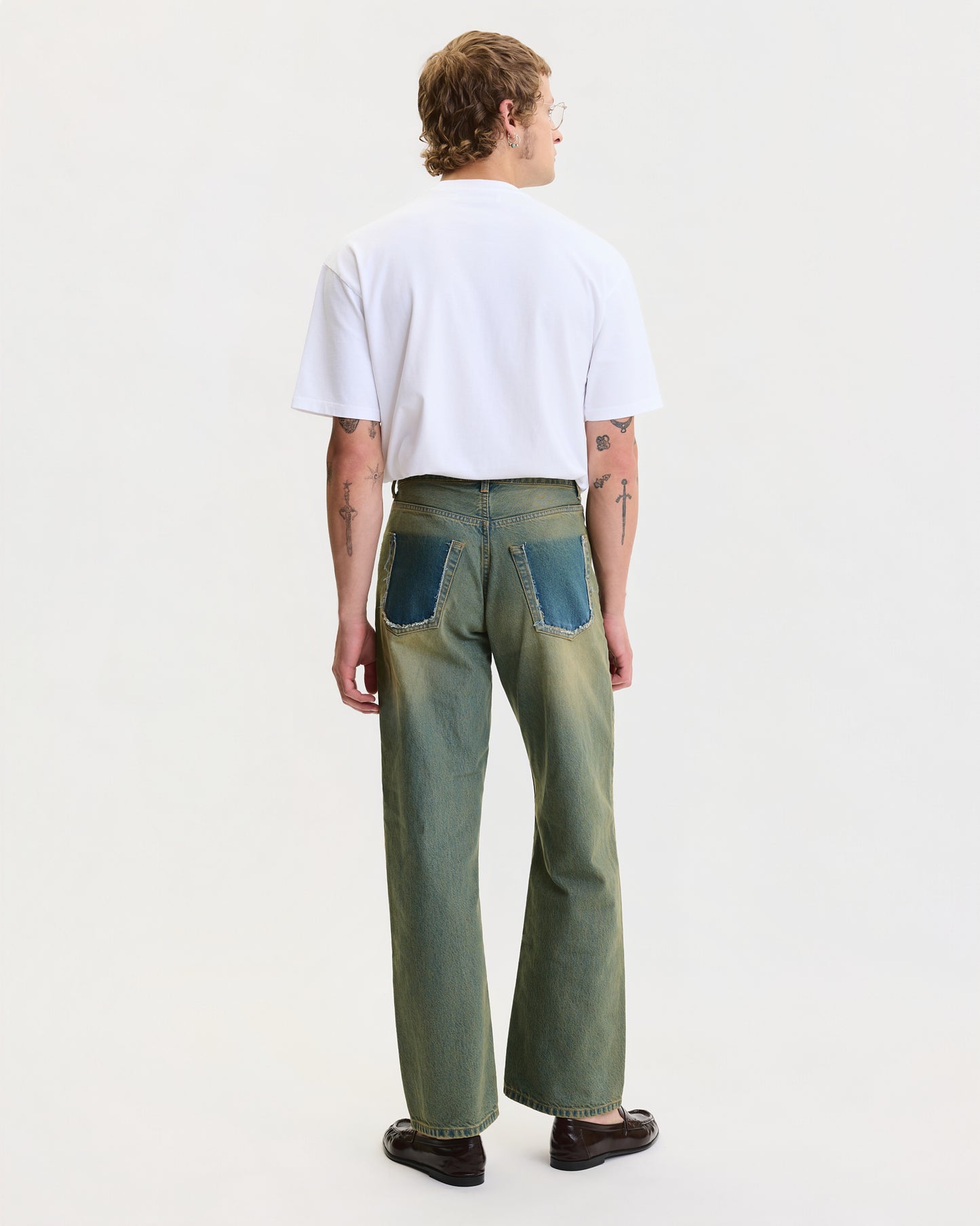 LOOSE FIT JEANS IN FADED BRIGHT GREEN