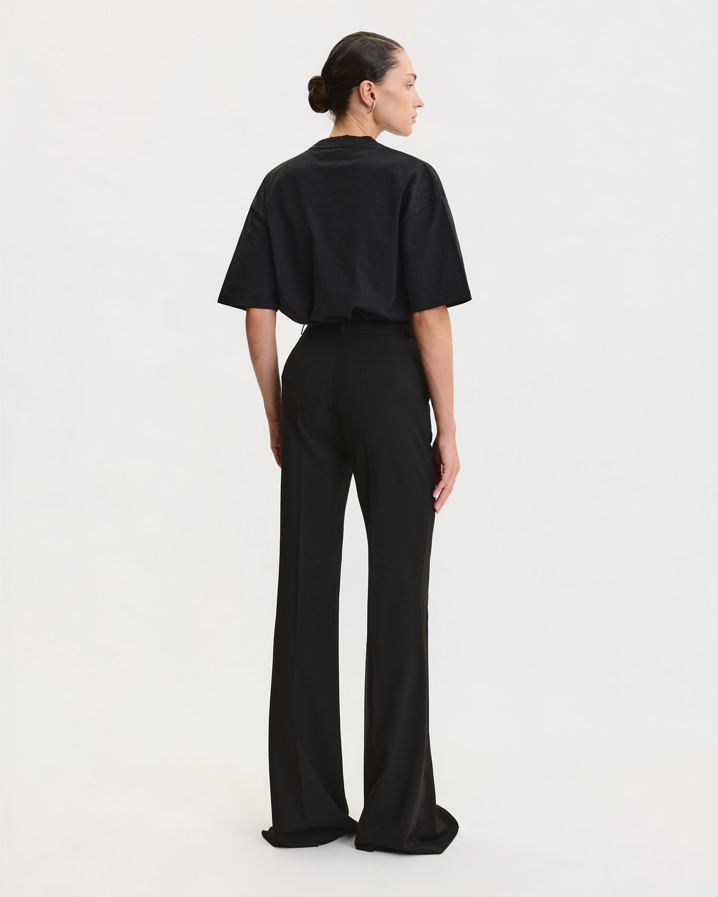 THE SIGNATURE FLARED PANTS