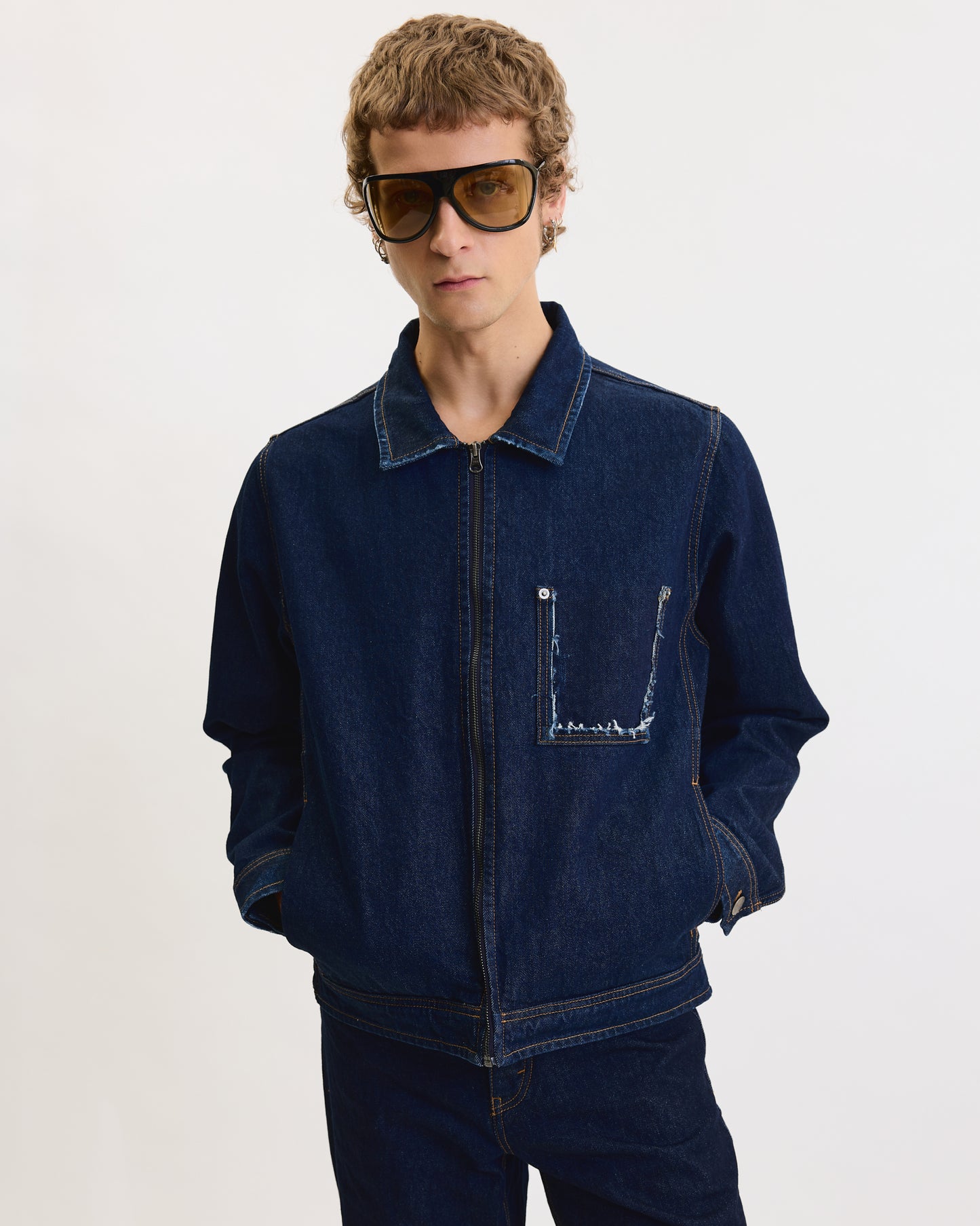 DENIM JACKET IN RAW INDIGO