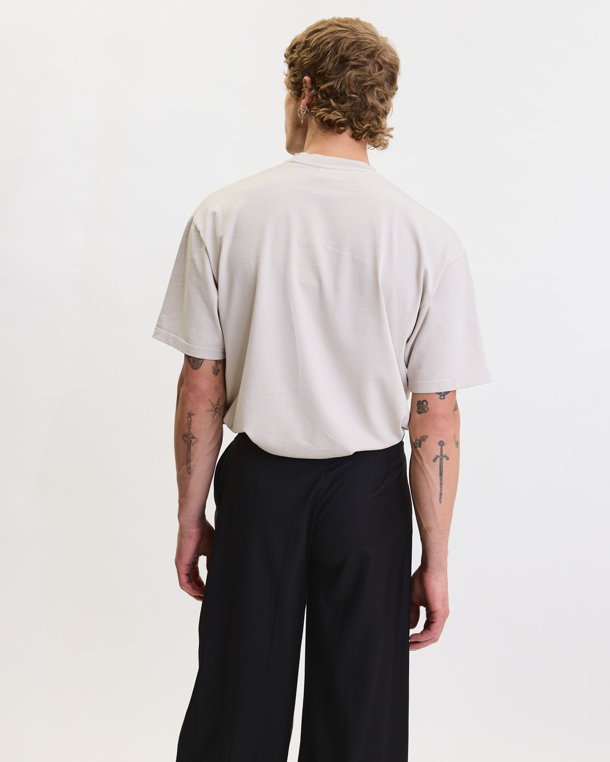 THE ICON T-SHIRT
