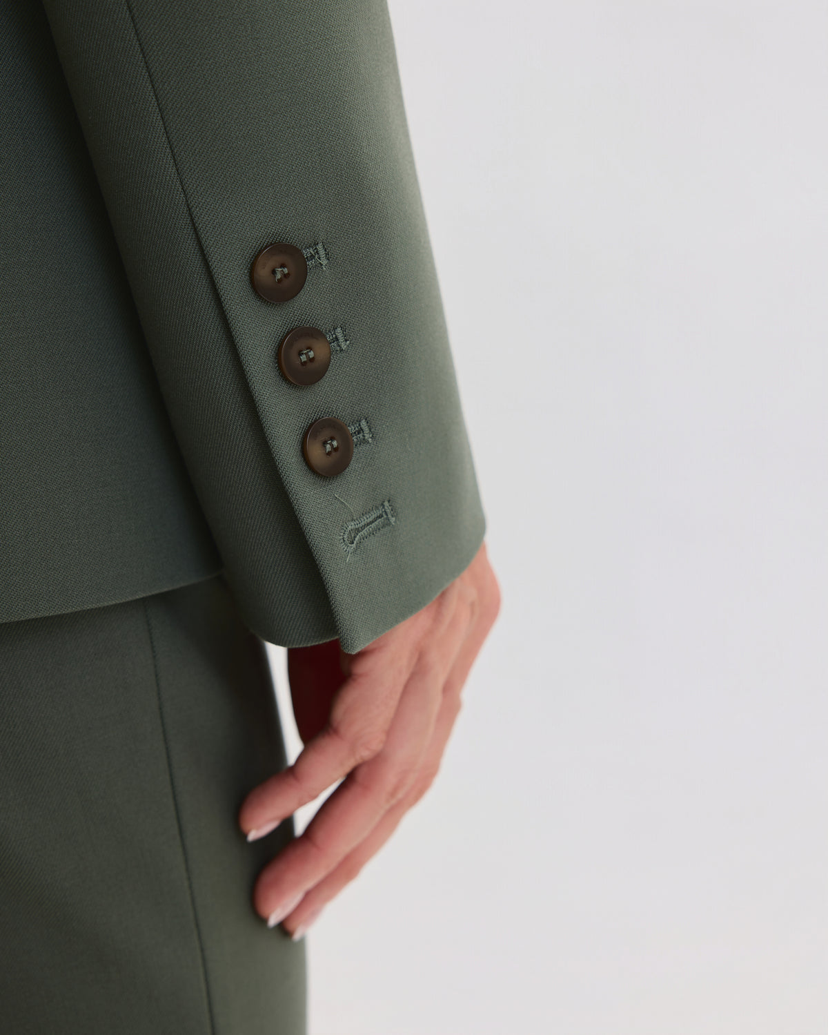 THE SIGNATURE FLARE SUIT