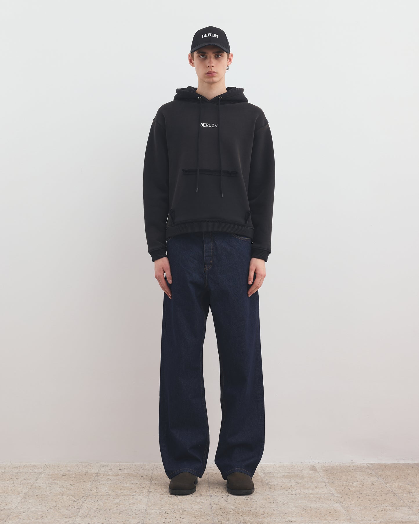 ULTRA HEAVY HOODIE - BERLIN EDITION