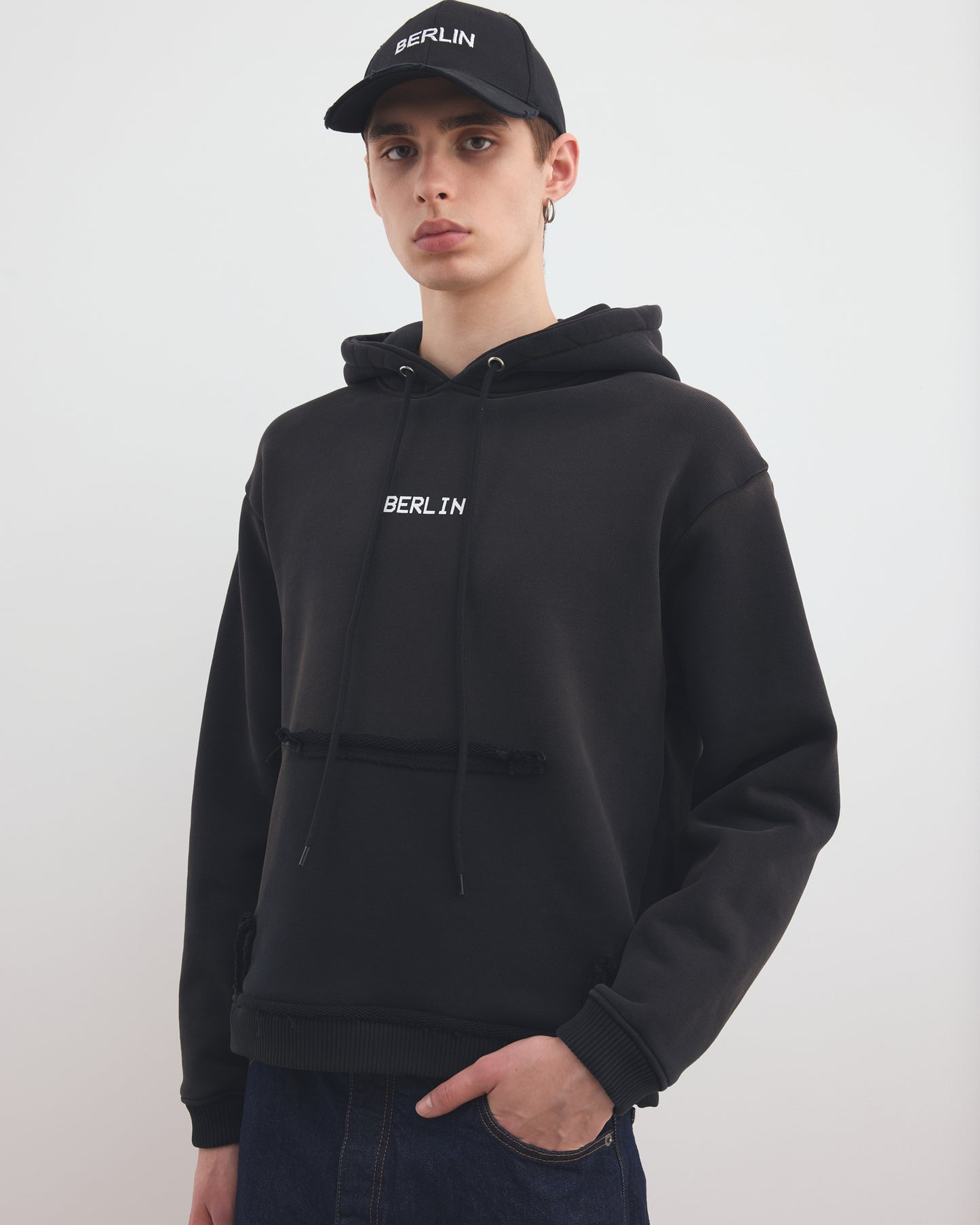ULTRA HEAVY HOODIE - BERLIN EDITION