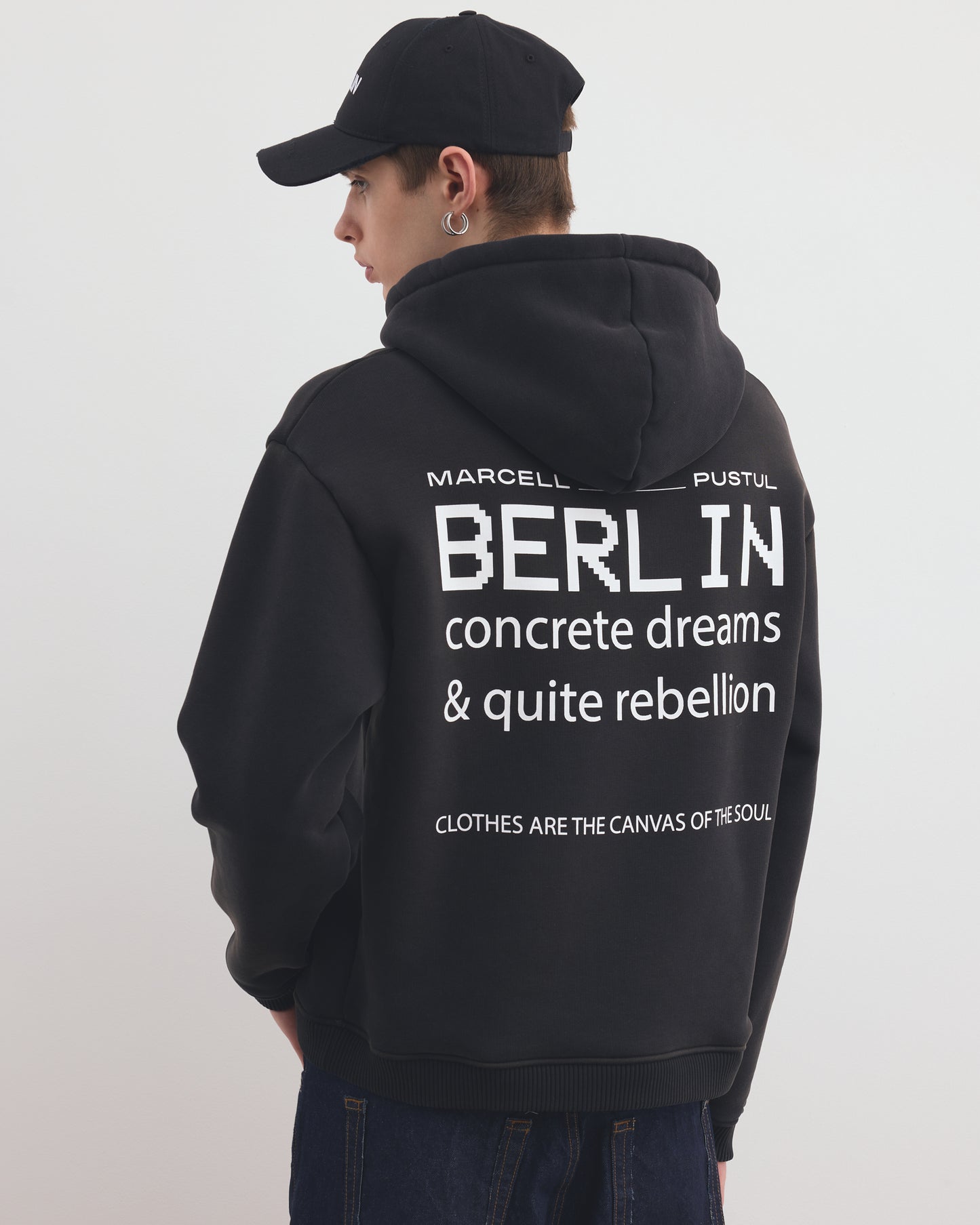 ULTRA HEAVY HOODIE - BERLIN EDITION