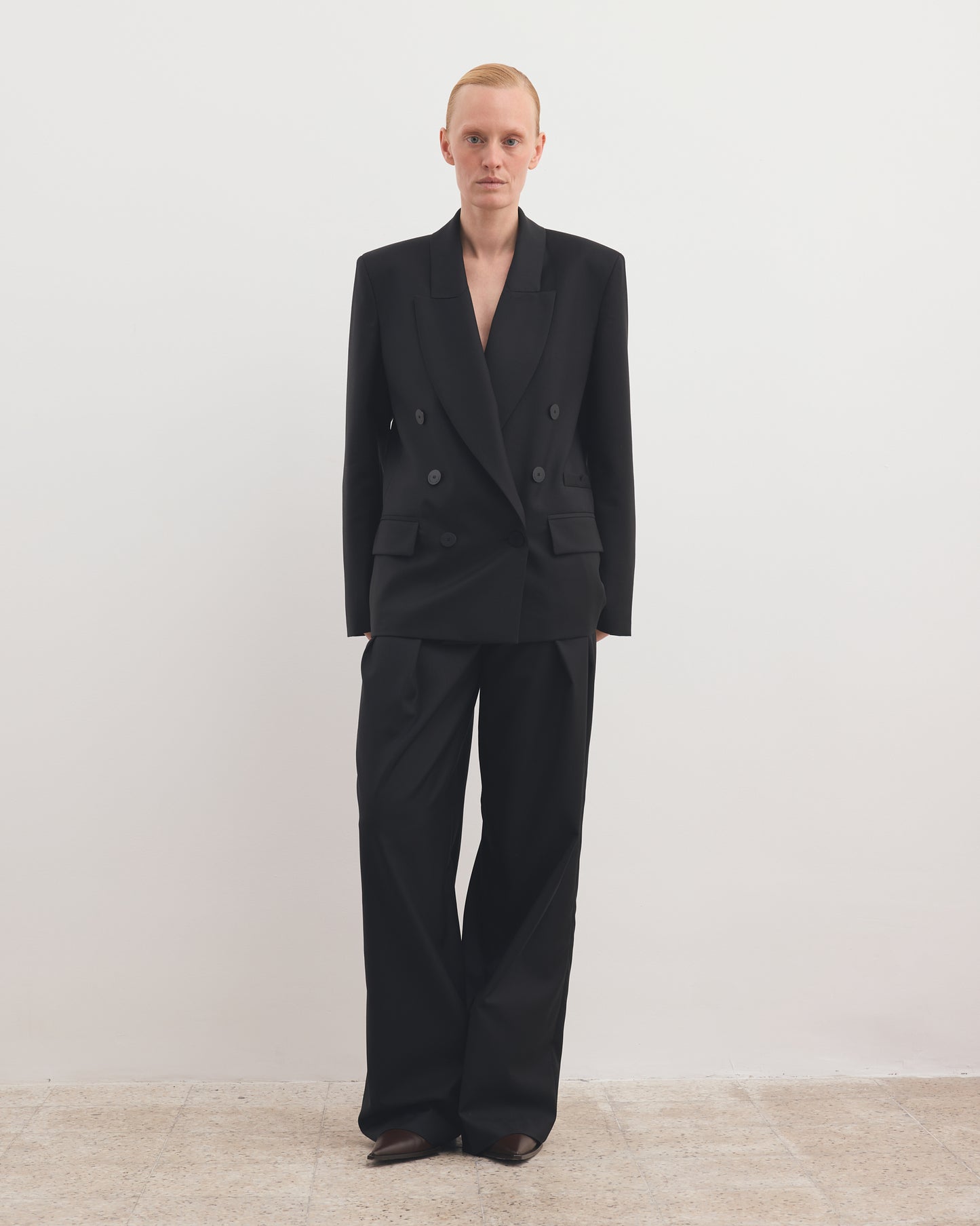 DOUBLE-BREASTED BLAZER